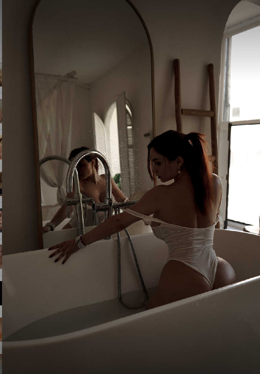 A playful frame from Miranda Faith nude — online in Honiara