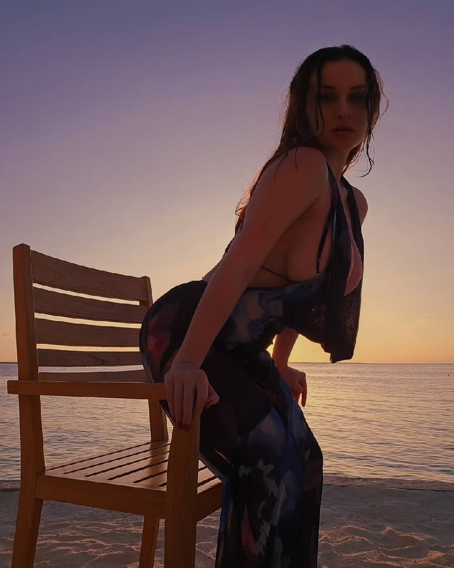 Sexy girl Miranda Faith nude in Honiara