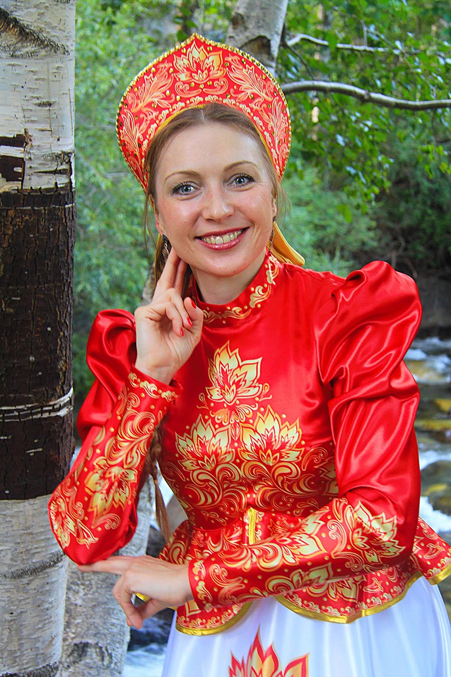Women in Slavic costumes in Honiara